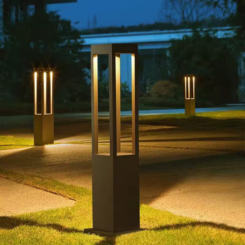 Baliza LED con base y accesorios de instalación para montaje superficial seguro junto a senderos