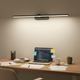 Luz LED de pared sobre un escritorio de oficina en casa